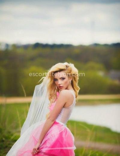 Escort Vicki - Photo  7 №1737