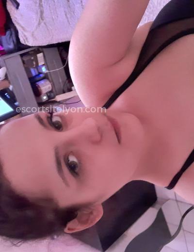 Escort Jolie brune - Photo  1 №1766